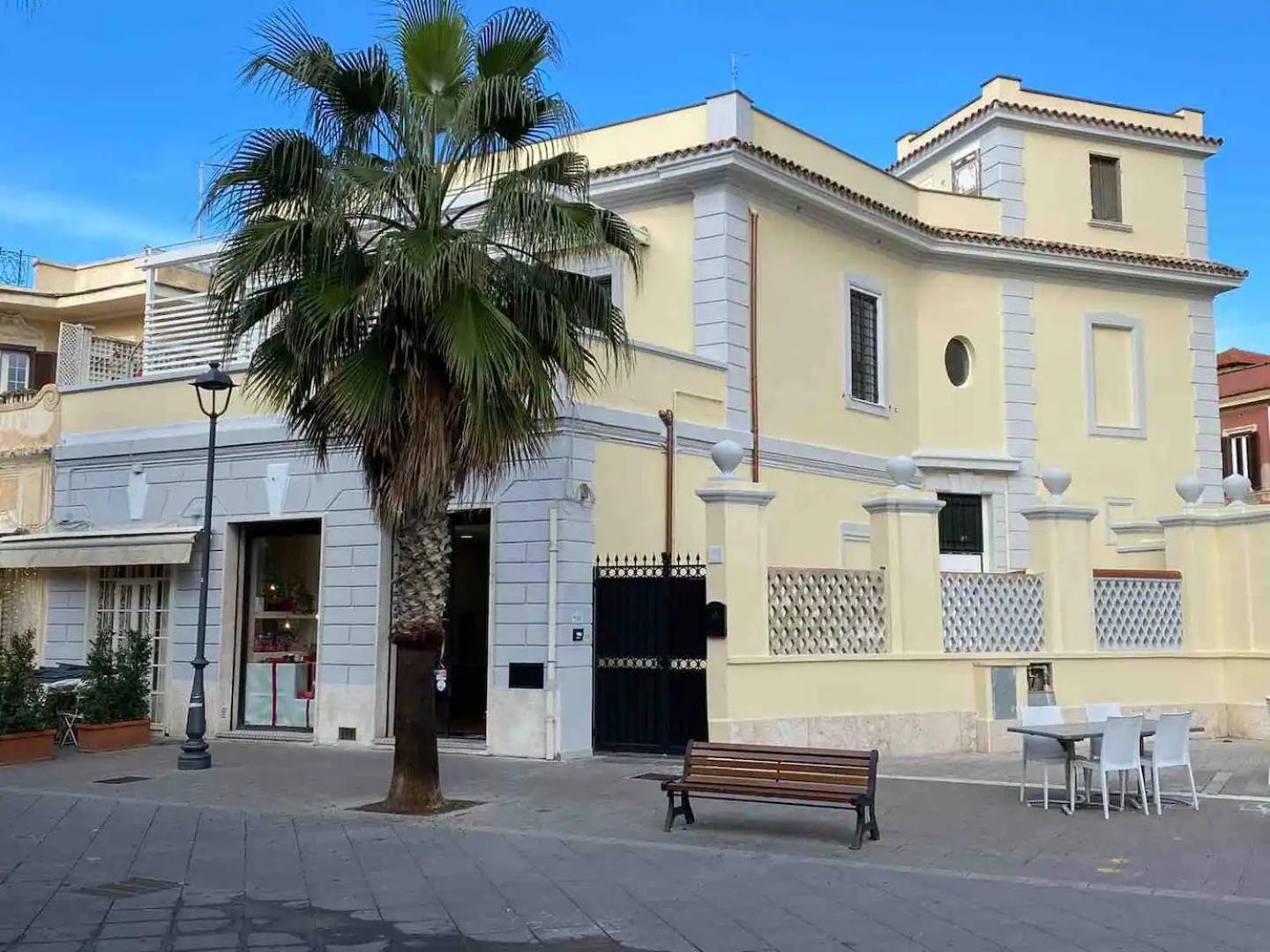 Rome, Beautiful Apartment In A Vintage Building Lido di Ostia Exterior foto